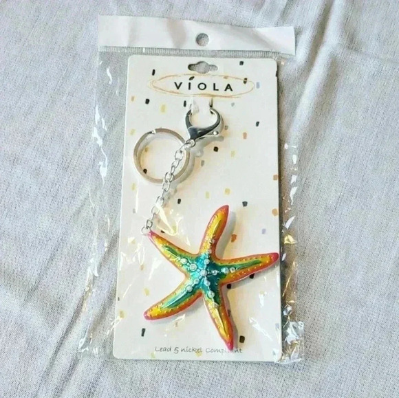 RAINBOW STARFISH KEYCHAIN 💫 - Picture 2 of 3
